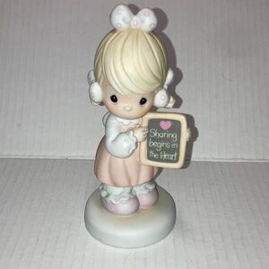 Precious Moments Pastel Pink 'Sharing Begins in the Heart' Figurine